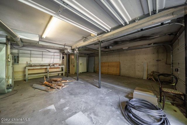 6864 E Sunnyside Rd, Coeur D'alene, ID 83814