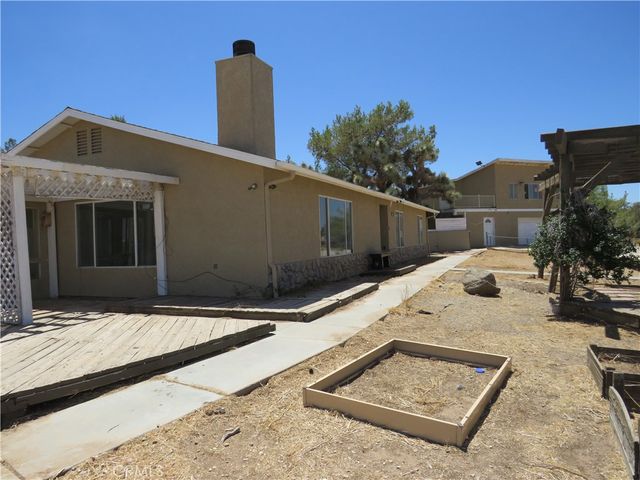 9121 4th Street, Phelan, CA 92371