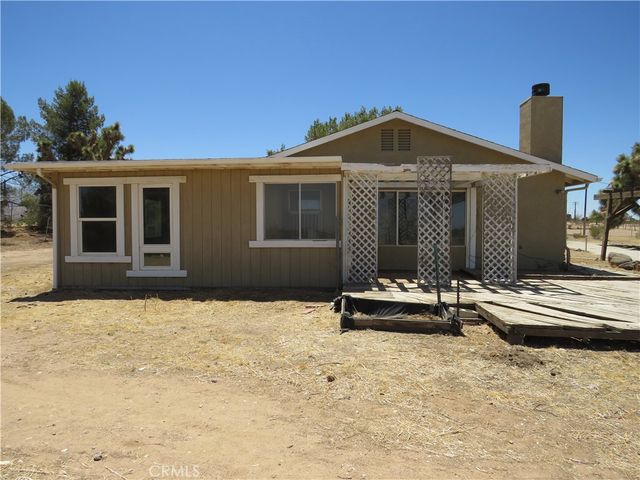 9121 4th Street, Phelan, CA 92371