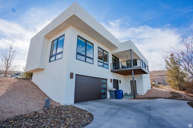 2176 S SOUTHGATE HILLS DR, St. George, UT 84770