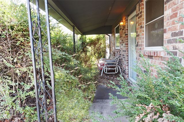 7595 E 19th Street S, Muskogee, OK 74403