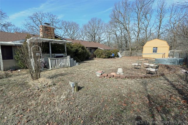 7595 E 19th Street S, Muskogee, OK 74403