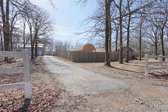 7595 E 19th Street S, Muskogee, OK 74403