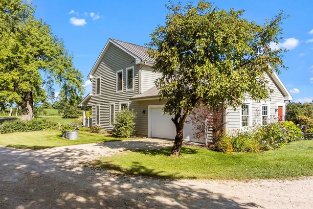 19303 Mcguire Road, Harvard, IL 60033