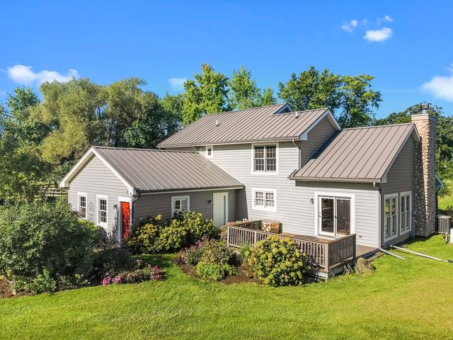 19303 Mcguire Road, Harvard, IL 60033