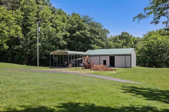 2219 Mack Benderman Rd, Culleoka, TN 38451