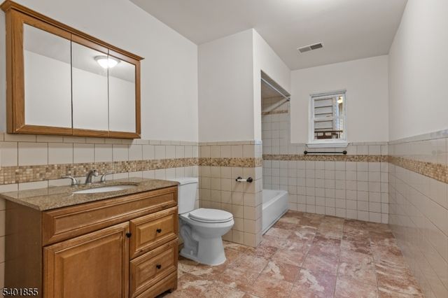 921 Carteret Ave, Trenton City, NJ 08618