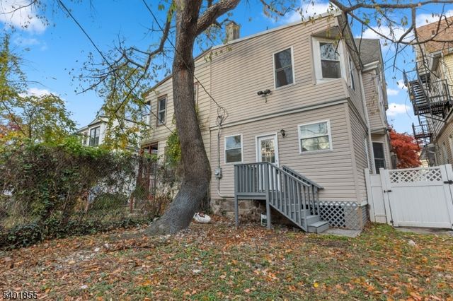 921 Carteret Ave, Trenton City, NJ 08618