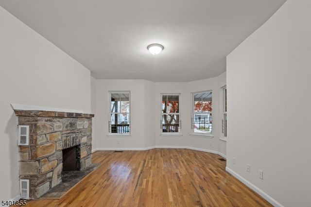 921 Carteret Ave, Trenton City, NJ 08618