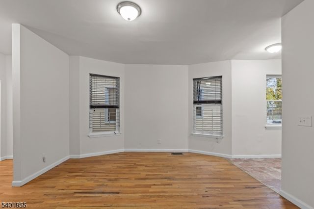 921 Carteret Ave, Trenton City, NJ 08618