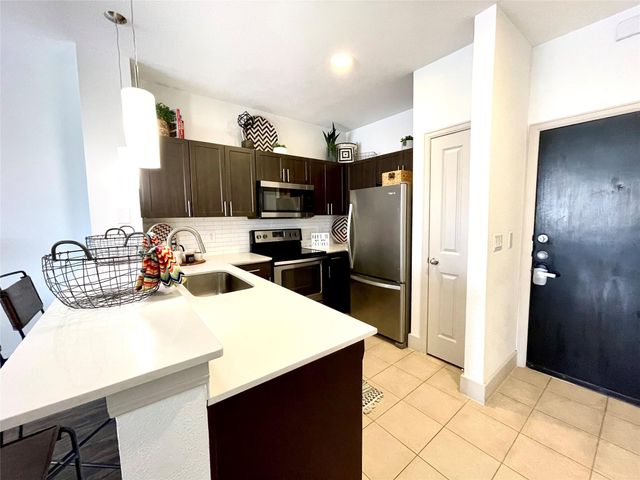 2222 Smith Street 430, Houston, TX 77002