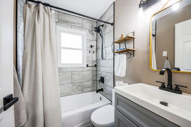 1906 Edison Street, Schererville, IN 46375