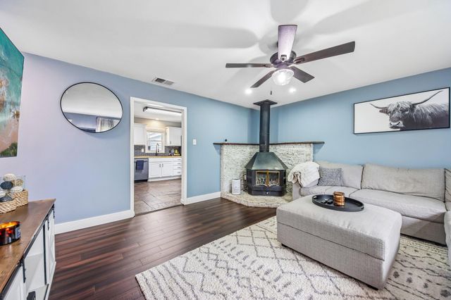 1906 Edison Street, Schererville, IN 46375
