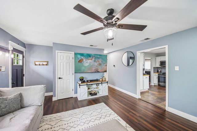 1906 Edison Street, Schererville, IN 46375