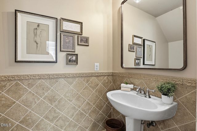 202 Sir Walker Lane, Cary, NC 27519