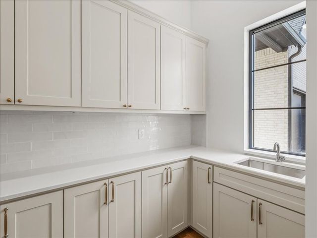 145 Sawgrass Drive, Heath, TX 75032