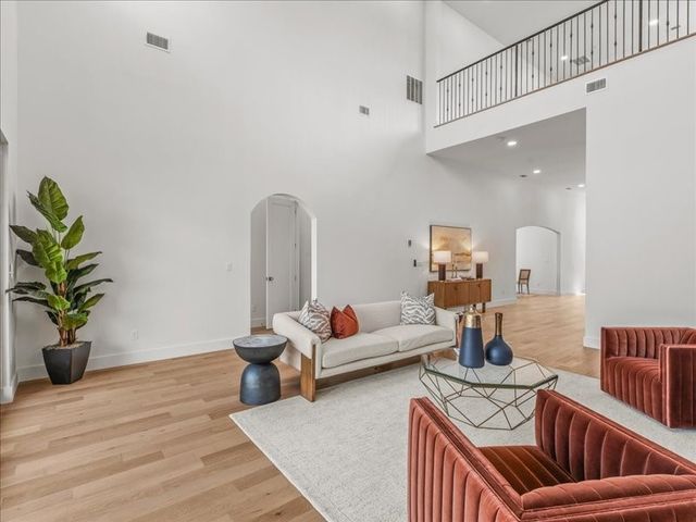 145 Sawgrass Drive, Heath, TX 75032