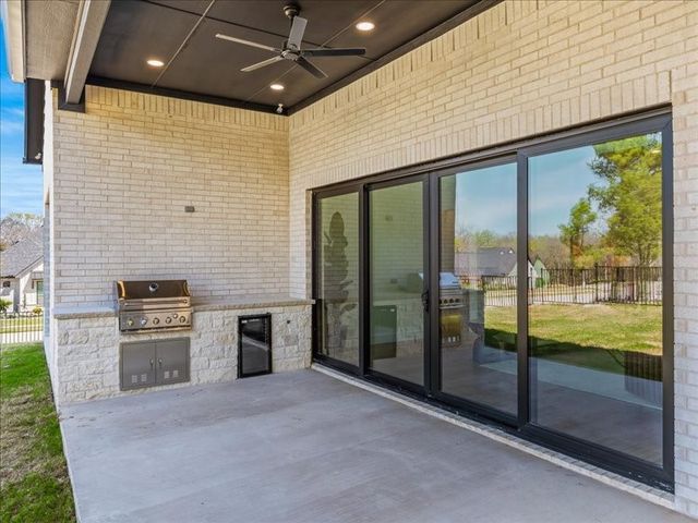 145 Sawgrass Drive, Heath, TX 75032