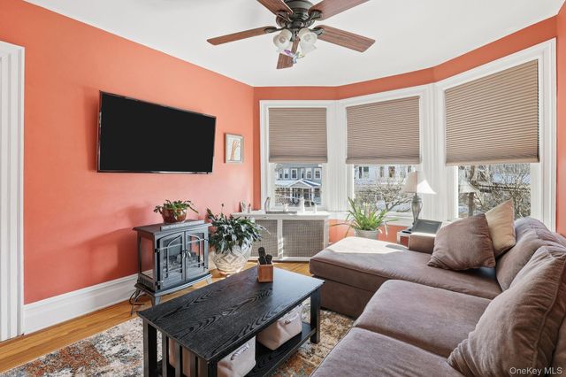 32 Brookside Place, New Rochelle, NY 10801