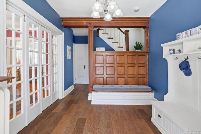 32 Brookside Place, New Rochelle, NY 10801