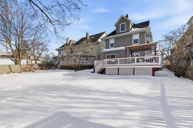 32 Brookside Place, New Rochelle, NY 10801