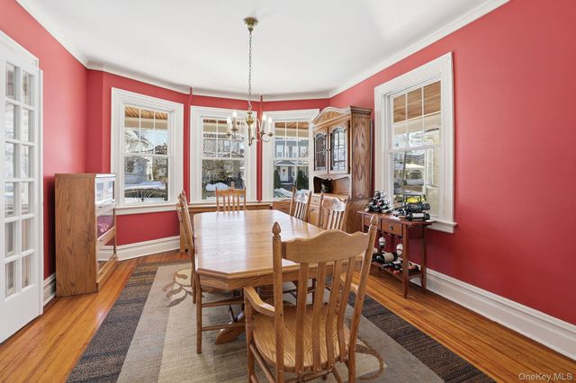 32 Brookside Place, New Rochelle, NY 10801