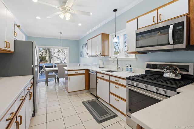 32 Brookside Place, New Rochelle, NY 10801