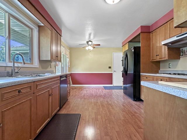 2545 NA WA KA DRIVE, Marinette, WI 54143