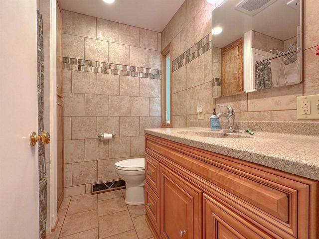 2545 NA WA KA DRIVE, Marinette, WI 54143