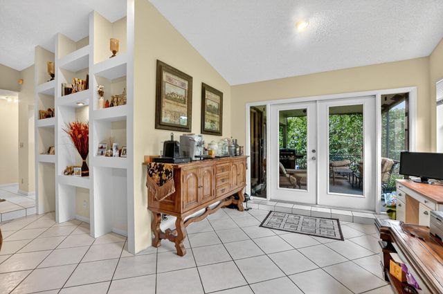 20803 Cabrillo Way, Boca Raton, FL 33428