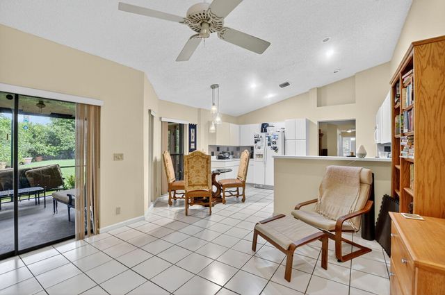 20803 Cabrillo Way, Boca Raton, FL 33428