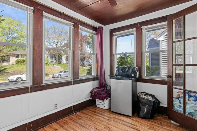 3236 James Avenue N, Minneapolis, MN 55412