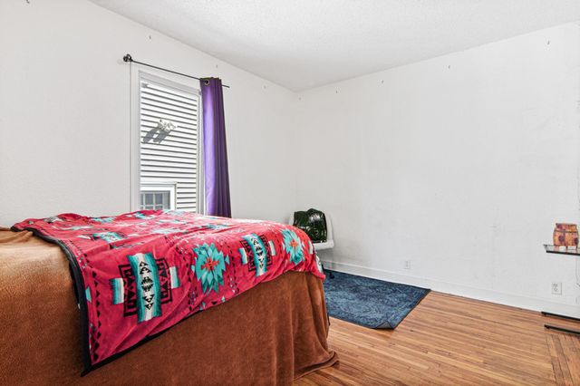 3236 James Avenue N, Minneapolis, MN 55412