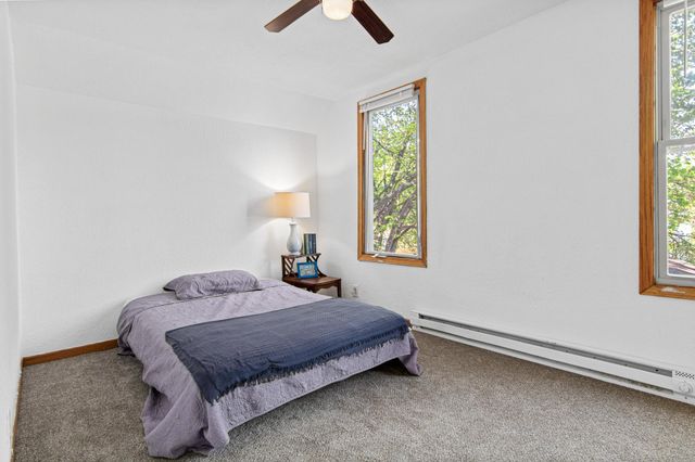 3236 James Avenue N, Minneapolis, MN 55412