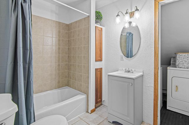 3236 James Avenue N, Minneapolis, MN 55412