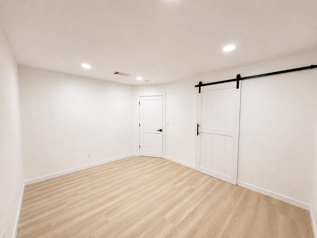 444 N 5th Ave, Oakdale, CA 95361