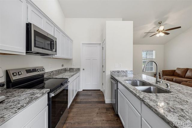 124 Grindstone Court, Moscow Mills, MO 63362