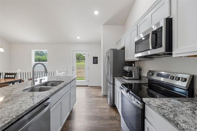 124 Grindstone Court, Moscow Mills, MO 63362