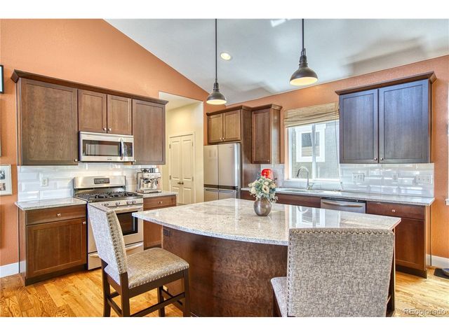 1522 Moonlight Dr, Longmont, CO 80504