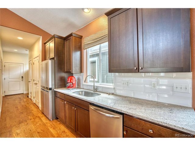 1522 Moonlight Dr, Longmont, CO 80504
