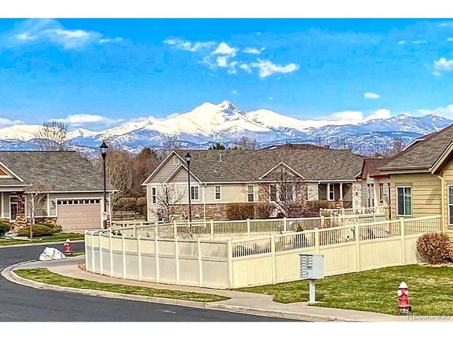 1522 Moonlight Dr, Longmont, CO 80504