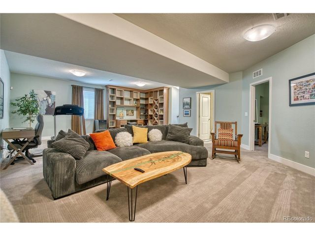 1522 Moonlight Dr, Longmont, CO 80504