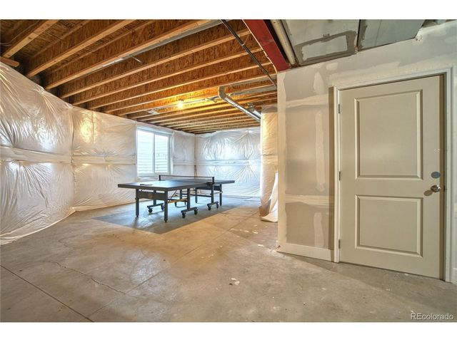 1522 Moonlight Dr, Longmont, CO 80504