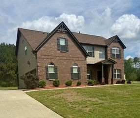 110 Broadwater Drive, Fayetteville, GA 30214