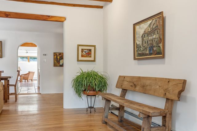 414 Sosaya Lane, Santa Fe, NM 87505