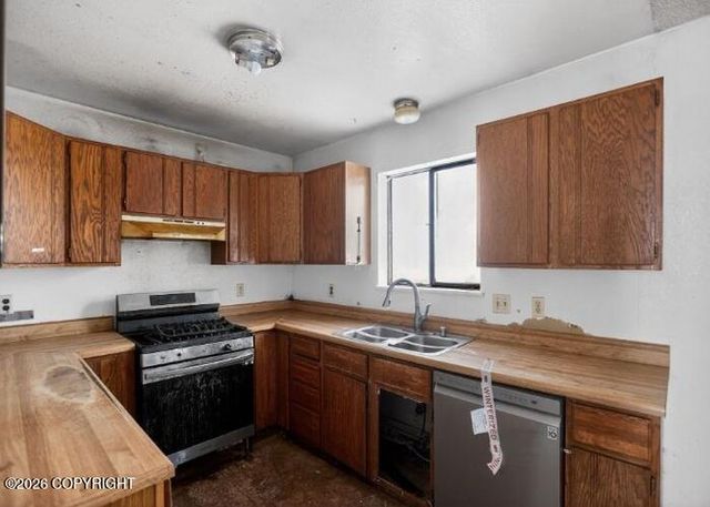 19535 Spruce Drive, Chugiak, AK 99567