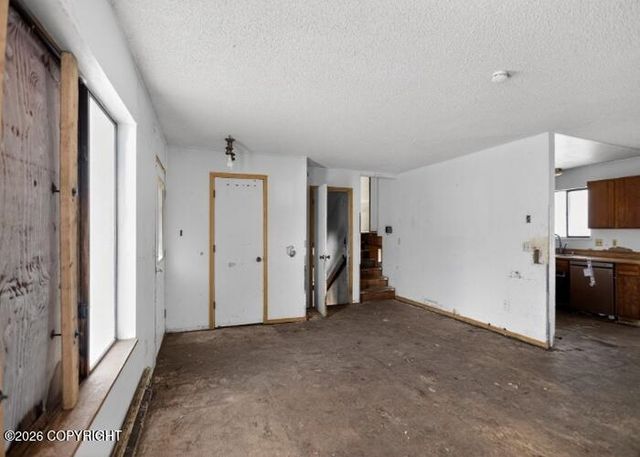 19535 Spruce Drive, Chugiak, AK 99567