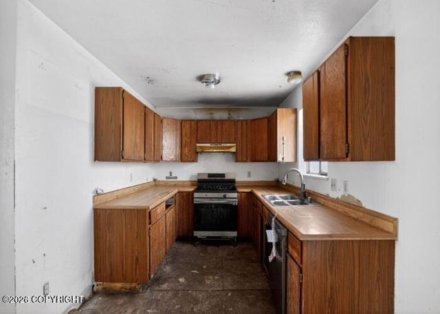 19535 Spruce Drive, Chugiak, AK 99567