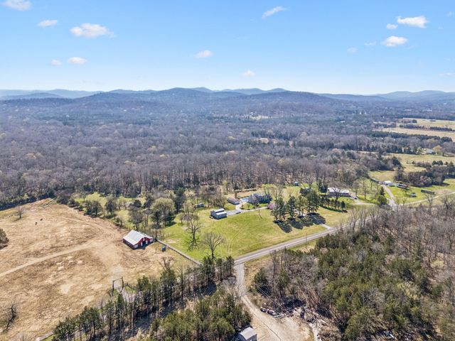 9469 Christiana Fosterville Road, Christiana, TN 37037