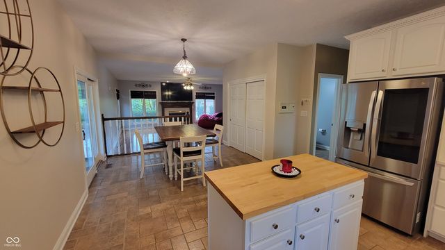 5773 Station Hill Drive, Avon, IN 46123